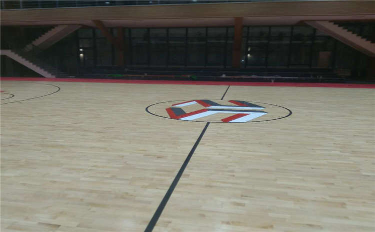 楓木實木運動地板可以翻新嗎