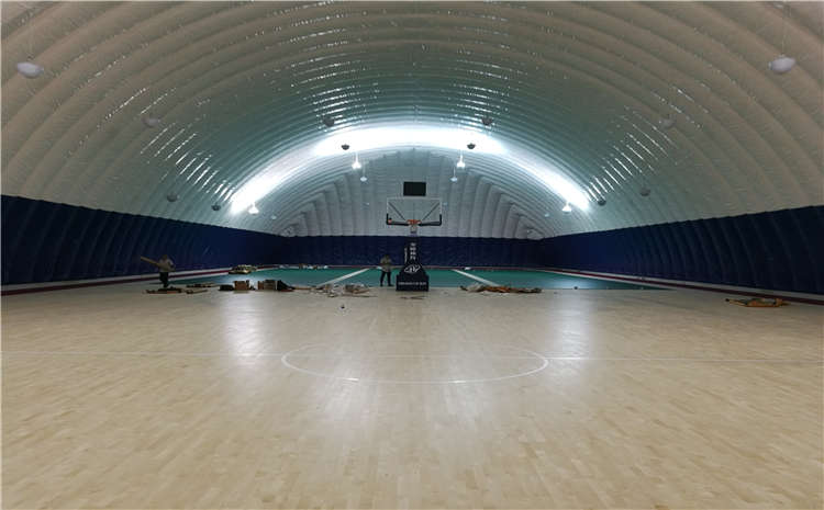 松木舞臺木地板打磨翻新是什么