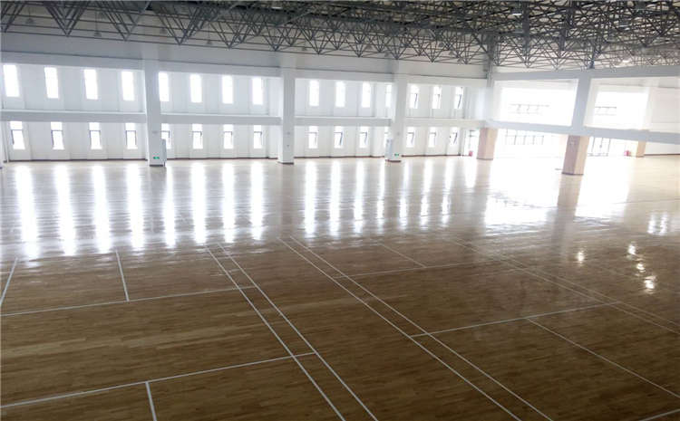 南寧橡膠木體育場木地板價格