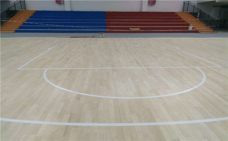 松木體育館木地板怎么維修?