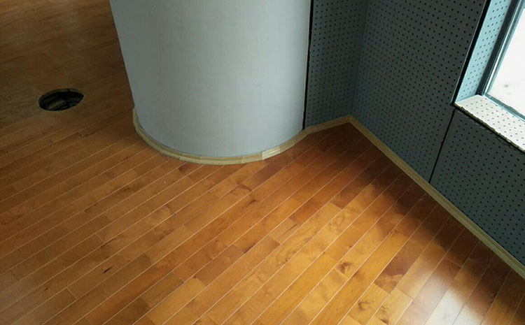 體育運動木地板楓樺木怎么保養?