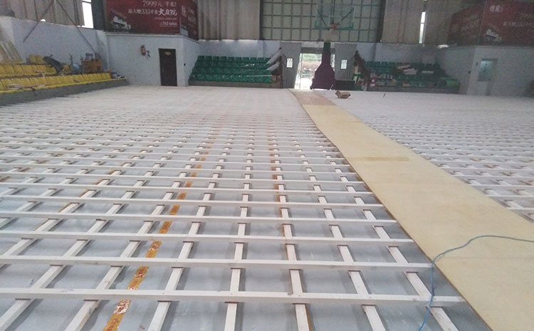 上海楓樺木籃球場木地板多少錢一平