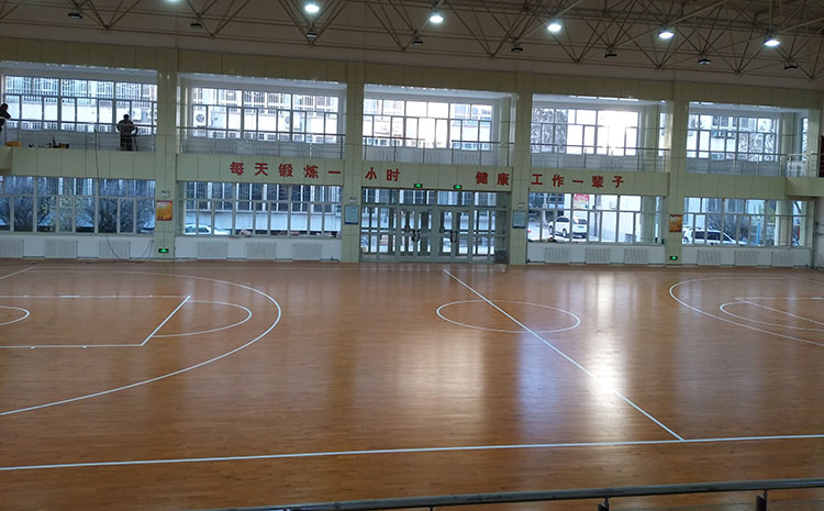 22mm厚風雨操場木地板多少錢一平？