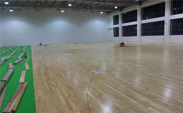 20厚舞蹈房木地板怎么翻新?