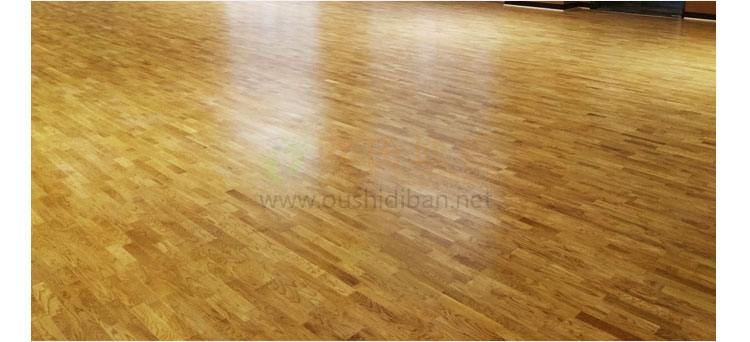 河南籃球館運(yùn)動(dòng)木地板施工團(tuán)隊(duì)