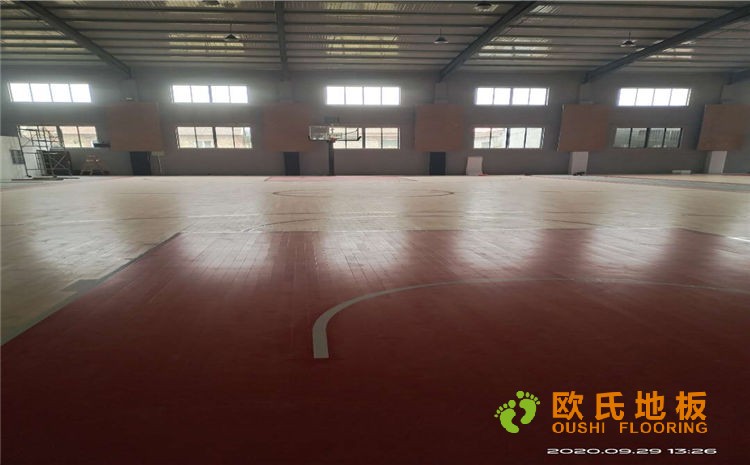山東淄博市西域城籃球館雙層龍骨木地板項目